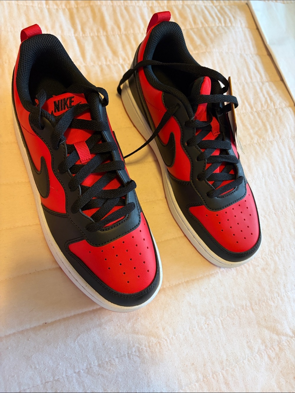 Nike Low-Top Sneakers in Red and Black